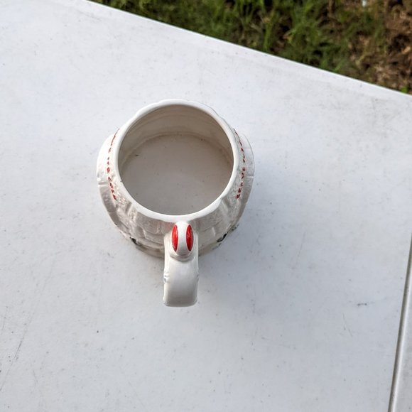 Coca Cola Igloo Polar Bear Coffee Mug - Picture 9 of 13